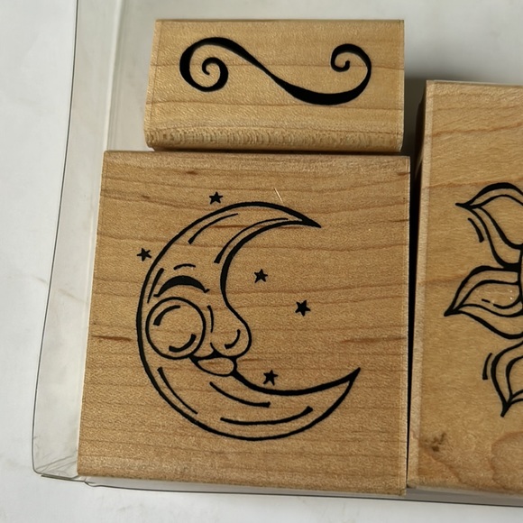 Sun, moon and stars S482 stamp set - Picture 3 of 8